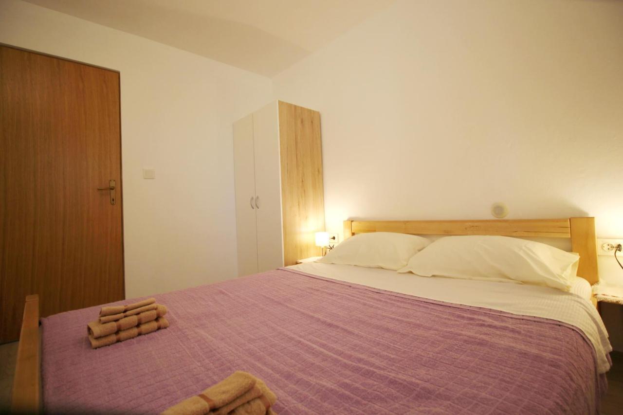 Apartment Suzy Nin Buitenkant foto
