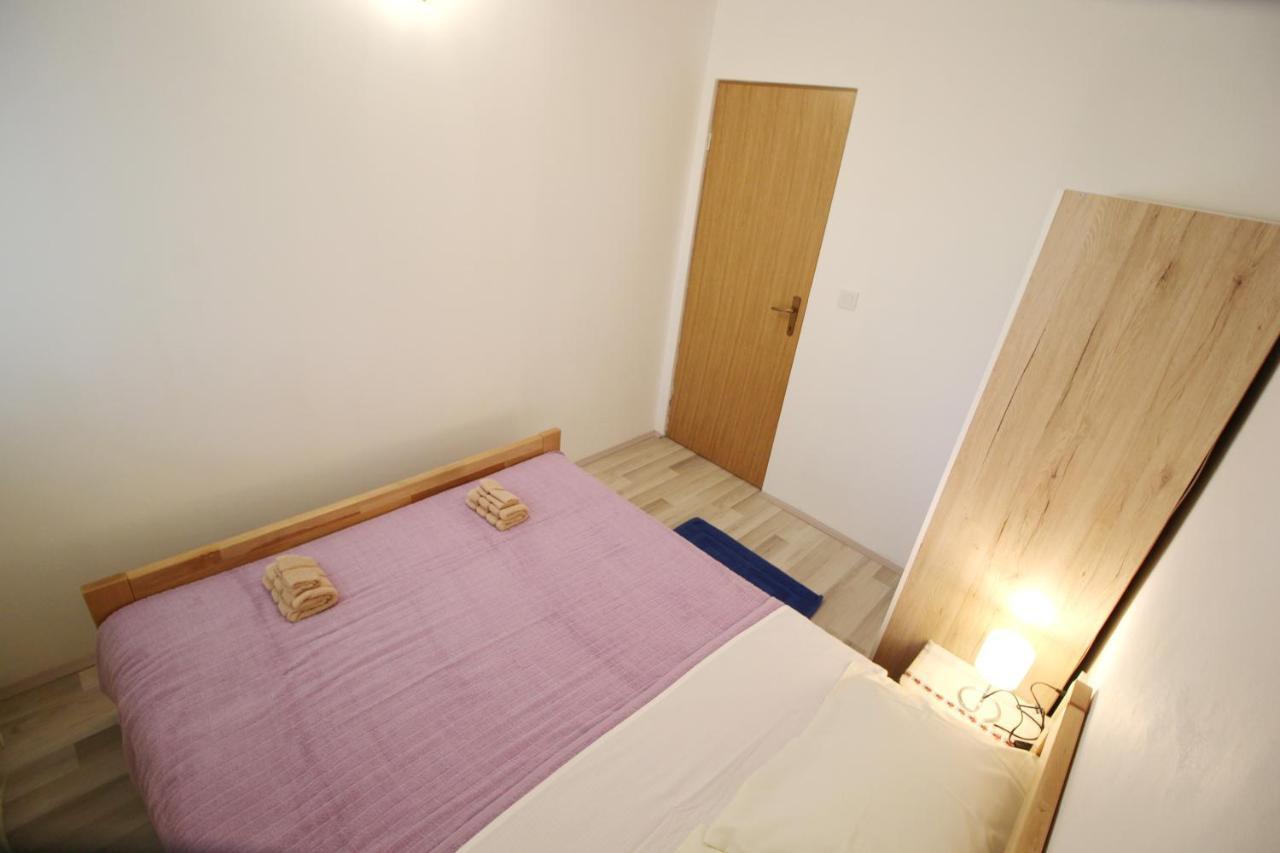 Apartment Suzy Nin Buitenkant foto