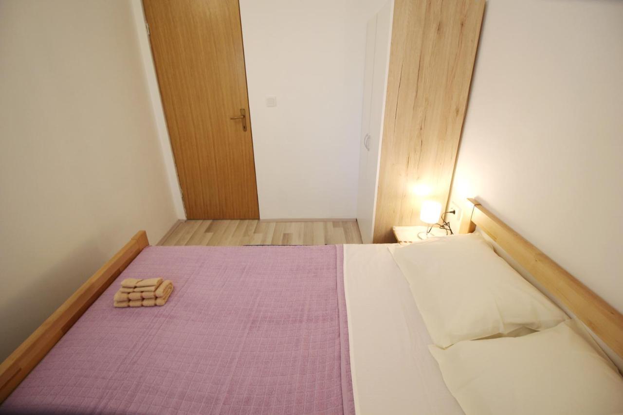 Apartment Suzy Nin Buitenkant foto